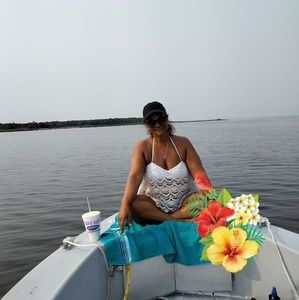 Meet your Posher, Rhonda